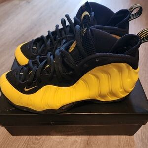 Nike Foamposite One Opti Yellow/ Opti Yellow Black Size 9.5 Mens